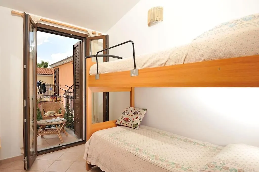 Appartamento In Ogliastra Girasole 0*,